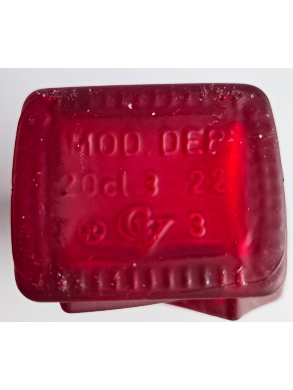 Dual HeartShaped Matte Translucent Red Pressed Glass Vase 5"x 3.5" Marks on Base - Picture 10 of 10